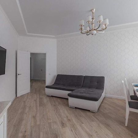 2-Nd Pearl 2-Bedrooms Apartment Odessa Eksteriør billede